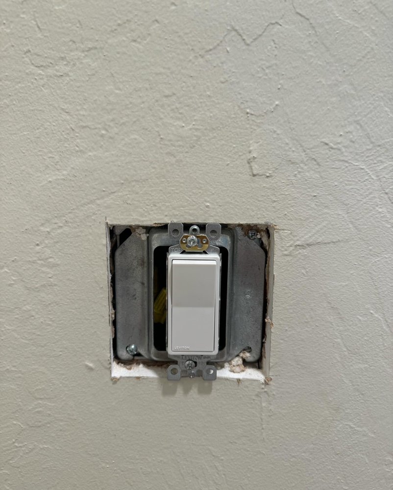 Slide of Montes Drywall Experts