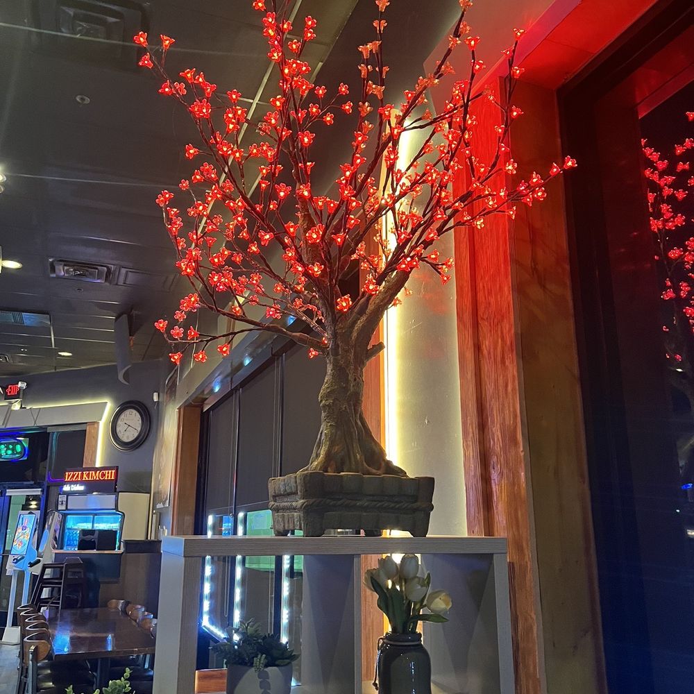 Izzi Korean Kitchen - Korean Near Me - Orlando, Florida