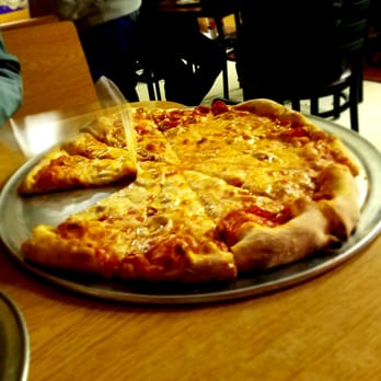 Fiori's Pizzaria - Pepperoni Pizza with Standard Crust - Pizza Near Me - Pittsburgh, Pennsylvania