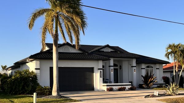 Extreme Weather Consulting Logo