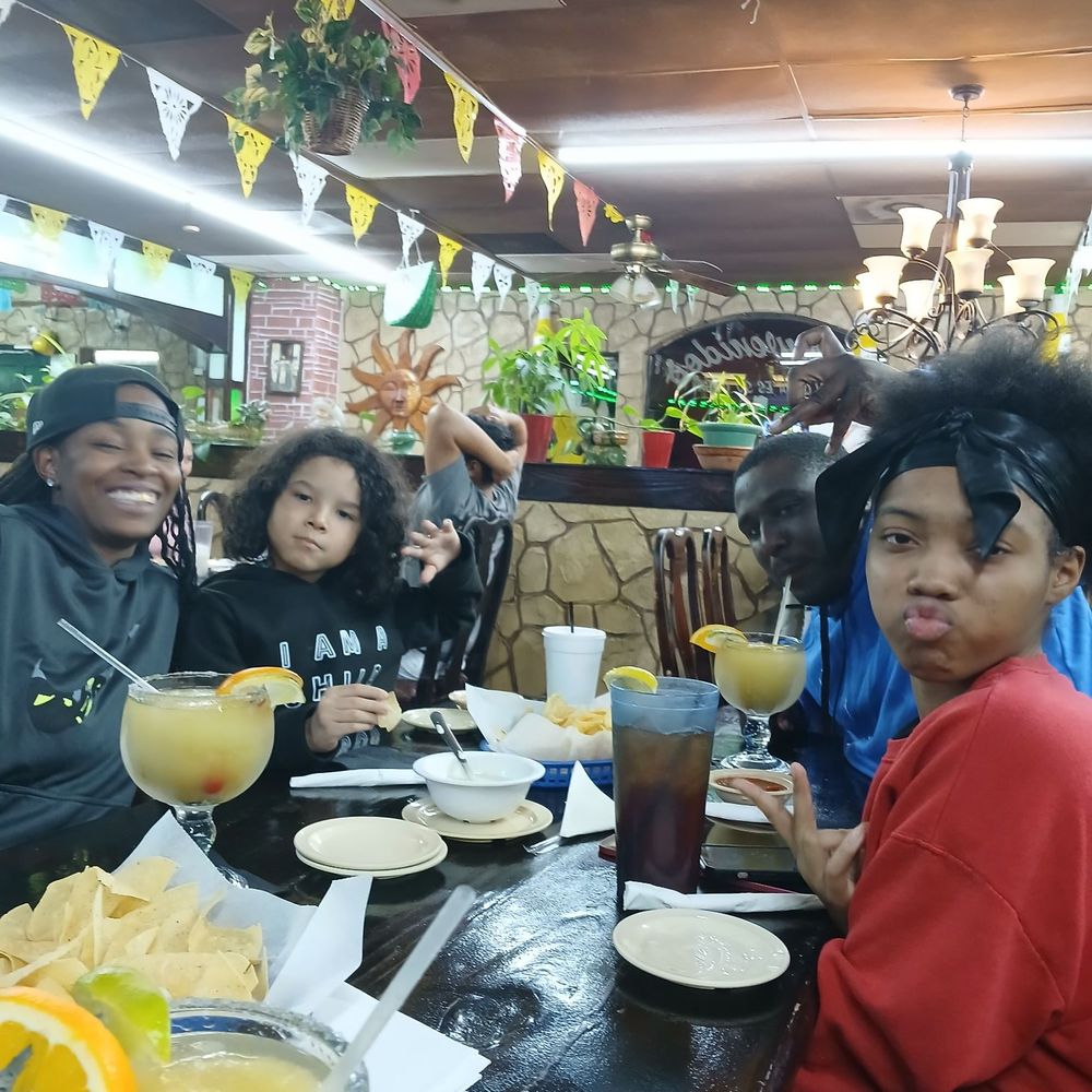 10 De Mayo - 10 dey mayo. Best Mexican restaurant in Beaumont tx.  My family   this place. Food great, margaritas excellent. - Mexican Near Me - Beaumont, Texas