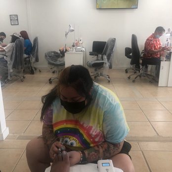 Deluxe Nail Salon - Gel polish removal in process. - Nail Salons Near Me - Raytown, Missouri Deluxe Nail Salon - Gel polish removal in process. - Nail Salons Near Me - Raytown, Missouri