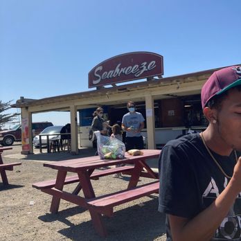 Sea Breeze Market & Deli - cute lil picnic tables - Seafood Near Me - Berkeley, California Sea Breeze Market & Deli - cute lil picnic tables - Seafood Near Me - Berkeley, California