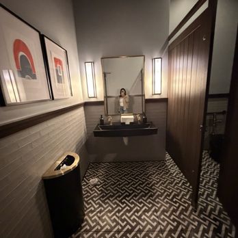 La Connessa - Cocktail Bars Near Me - San Francisco, California