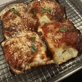 Pop Fizz Bar - Pepperoni hot honey - Pizza Near Me - Washington, DC, District of Columbia