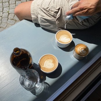 Suedhang - Oatmilk latte and a flat white - Coffee Roasteries Near Me - Tübingen, BW Suedhang - Oatmilk latte and a flat white - Coffee Roasteries Near Me - Tübingen, BW