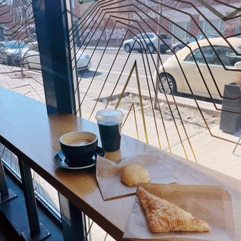Magnifico Coffee Roasters - Coffee & Tea Near Me - Chicago, Illinois