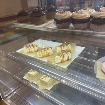 Birchgrove Baking - Pastry case - Bakeries Near Me - Montpelier, Vermont