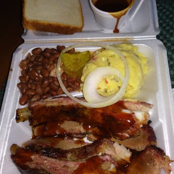 Vernon's Kuntry Bar-B-Que - 2-meat platter with Brisket & Ribs.  Yumm!! - Barbeque Near Me - Conroe, Texas