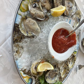 Captain's Inn Dockside Bar - Bakeries Near Me - Forked River, New Jersey