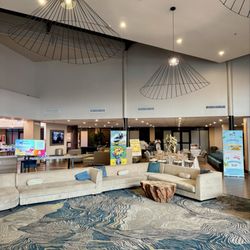 Holiday Inn Resort - Lobby area...