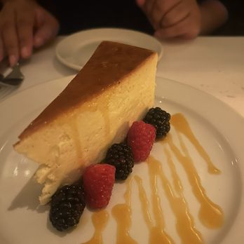 Cecchi's - Cheesecake - American Near Me - New York, New York