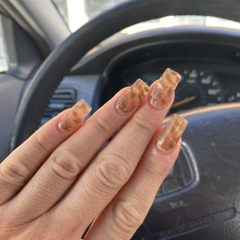 Lecheta Nail Bar - Nail Salons Near Me - Bellflower, California