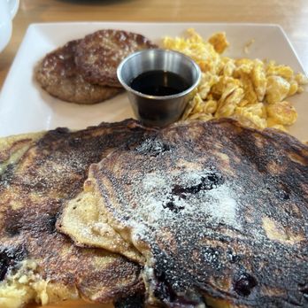 The Highland Cafe - Blueberry ricotta pancakes, turkey sausage, scrambled eggs 5/5 - Coffee & Tea Near Me - Los Angeles, California