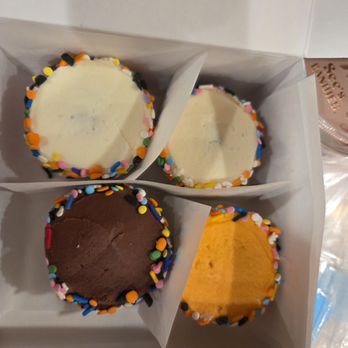 SusieCakes - Bakeries Near Me - San Francisco, California SusieCakes - Bakeries Near Me - San Francisco, California