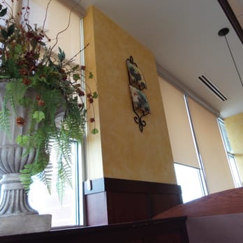 Double Yolk Pancake House Restaurant - Wall - Breakfast & Brunch Near Me - Aurora, Illinois