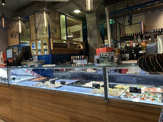 Alice Pizza and Restaurant (Locust Street) by null