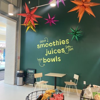 Jamba - the interior of a smoothie shop - Juice Bars & Smoothies Near Me - Columbus, Ohio
