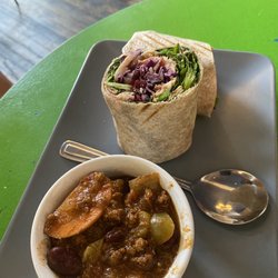 Lunch Box Fresh Market & Smoothie Bar - The Purpetrator and Chili