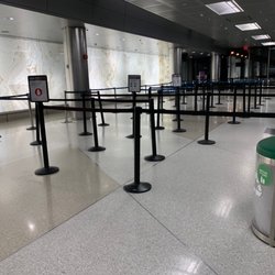 TSA Checkpoint Terminal B/3
