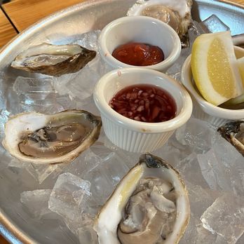 RMV Cellars - Oysters - Beer Bar Near Me - West Park, New York
