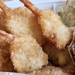 Deluxe Seafood Platter (breaded shrimp)