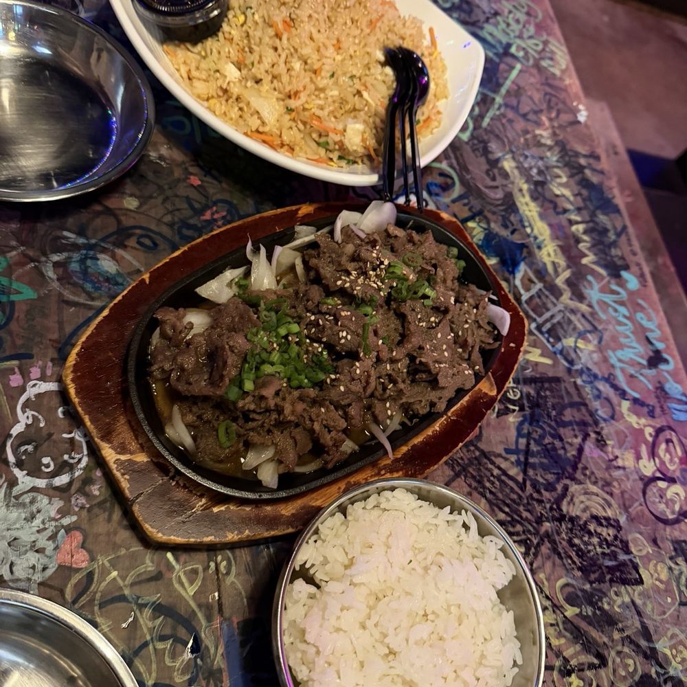 Dansungsa - Veggie Chinese Fried Rice Bulgogi - Bars Near Me - Dallas, Texas