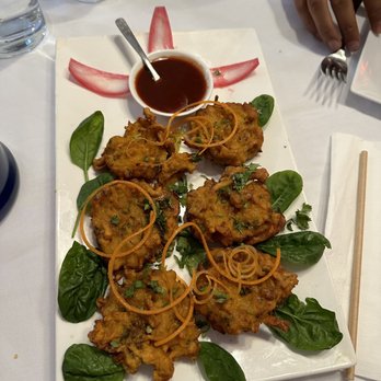 Dil Se Indian Restaurant & Bar - Onion Bhaji - Indian Near Me - Toronto, Ontario Dil Se Indian Restaurant & Bar - Onion Bhaji - Indian Near Me - Toronto, Ontario
