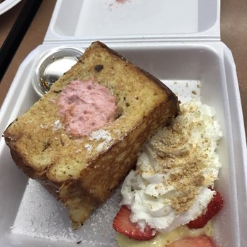 Button Up Cafe - Strawberry cheesecake - Breakfast & Brunch Near Me - Pearl City, Hawaii