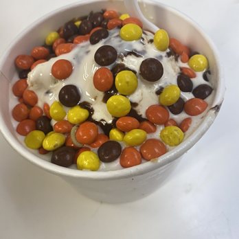 Applegate Farm Ice Cream - Ice Cream & Frozen Yogurt Near Me - Montclair, New Jersey Applegate Farm Ice Cream - Ice Cream & Frozen Yogurt Near Me - Montclair, New Jersey