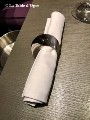 Le V-Four by null