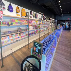 Urgent CBD Hookah Super Store & Smoke Shop - Disposable vape richardson Texas