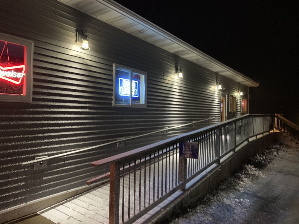 7 CORNERS BAR & RESTAURANT Updated October 2024 W505 Fur Farm Rd