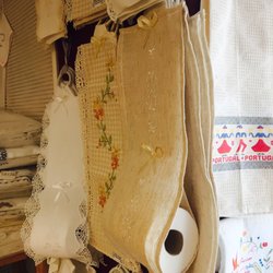 Sintra Bazar - Sociedade Comercial - Lace toilet paper holderd