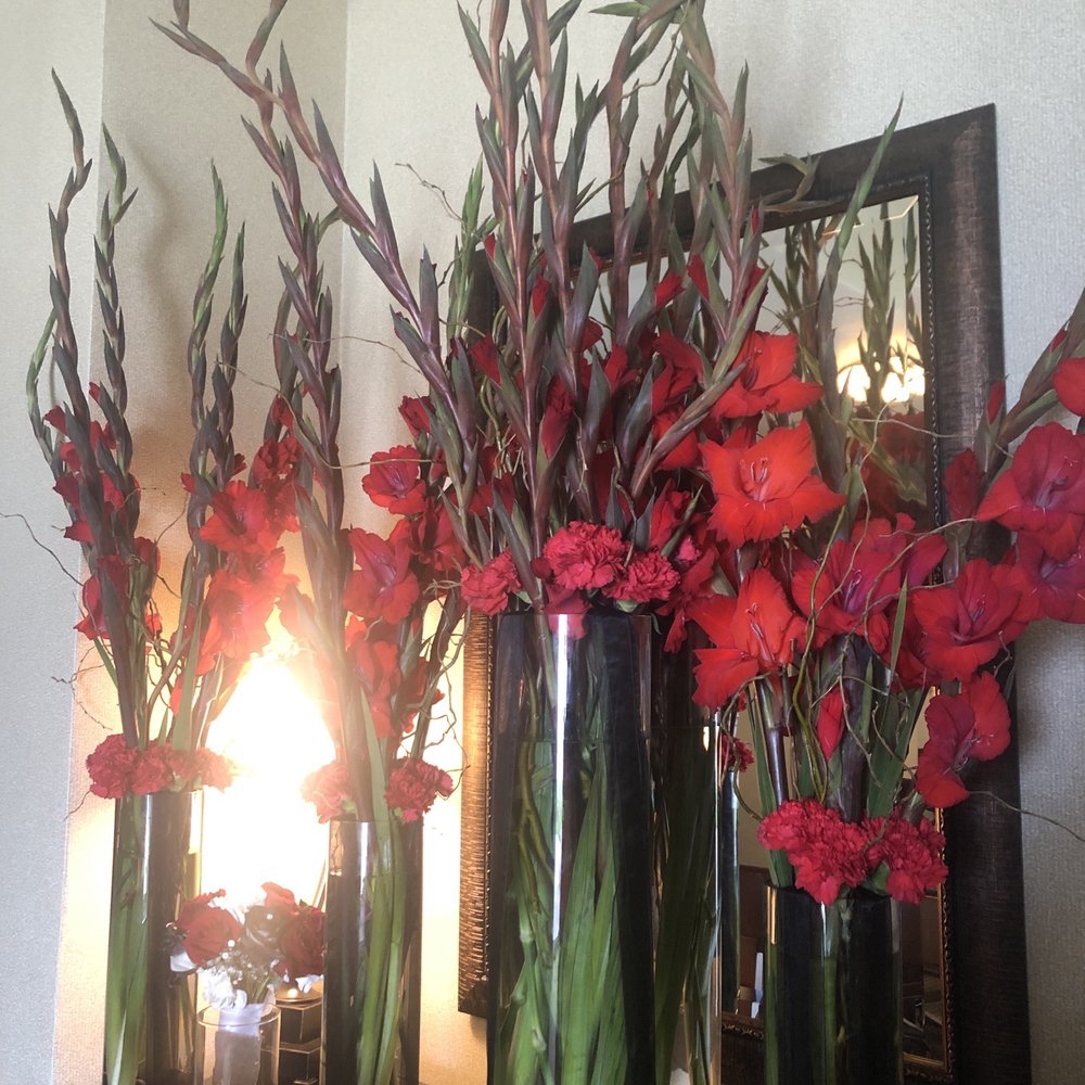 Time To Shine Events - Center pieces - Party & Event Planning Near Me Time To Shine Events - Center pieces - Party & Event Planning Near Me