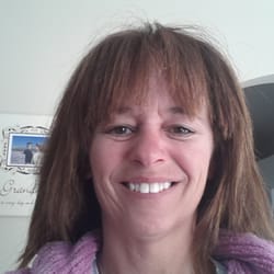 Lesli Hardy, LMT - Namaste'