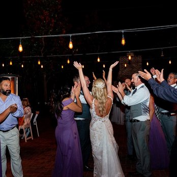 Professional DJ Services - undefined - DJs Near Me