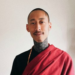 Soul Growth Network - Vinny Huynh - Reiki Practitioner, Buddhist Meditation Teacher, Lineage Holder