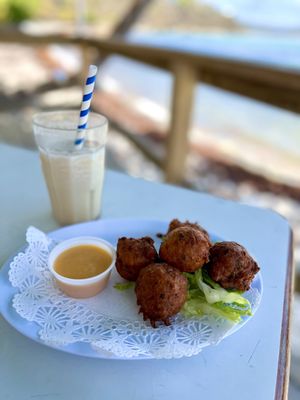 Miss Lucy's by null
