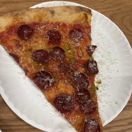 Pepperoni with long hots slice