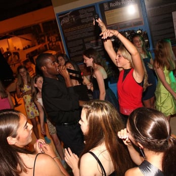 Cutting Edge Entertainment - Bat Mitzvah action - DJs Near Me - Huntingdon Valley, Pennsylvania Cutting Edge Entertainment - Bat Mitzvah action - DJs Near Me - Huntingdon Valley, Pennsylvania