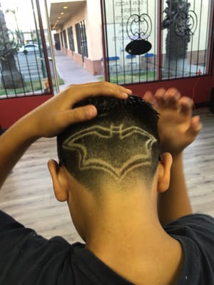 La Familia Barbershop by null