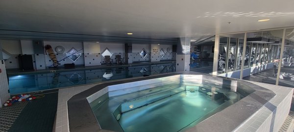 The Grove Hotel by null