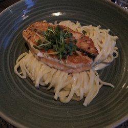 SYTE Restaurant - Tagliarini im Käseleib geschwenkt (24€) mit Norwegischem Fjordlachs (+9€)