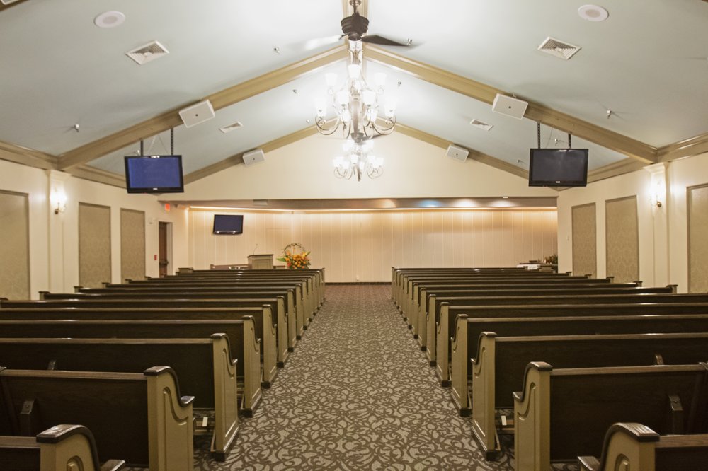 JOHNSON FUNERAL HOME Updated July 2024 14 Photos 4321 Lk St, Lake