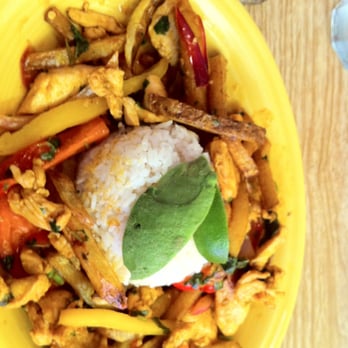 Chimborazo - Pollo saltado - Latin American Near Me - Minneapolis, Minnesota