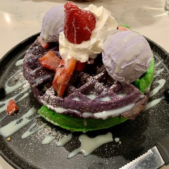 Bone Kettle - Pandan waffles - Breakfast & Brunch Near Me - Pasadena, California