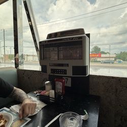 John's Plain & Fancy Diner - The table and music box
