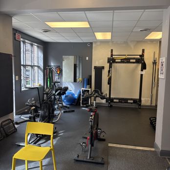 Ross Chiropractic & Wellness - Gym - Chiropractors Near Me - Chicago, Illinois Ross Chiropractic & Wellness - Gym - Chiropractors Near Me - Chicago, Illinois