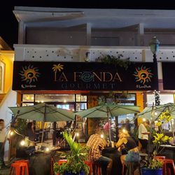 La Fonda Gourmet - Front of the business!
